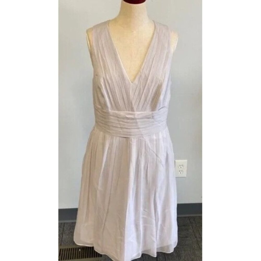 Ann Taylor Silk Dress Sleeveless Deep V-Neck Halter Back Pleated Skirt Size 10